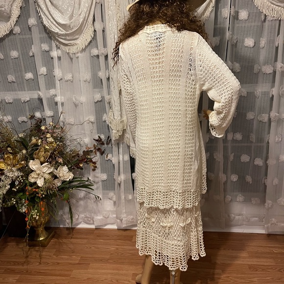 Slonl Crochet Coverup - Picture 3 of 3